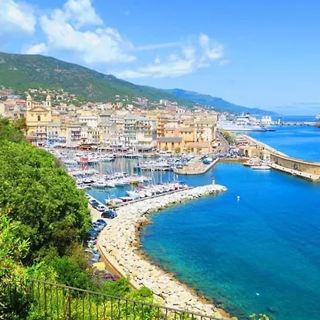 Climatise Avec Parking, Au Coeur De Pietranera, A 500m, Bastia A 2km