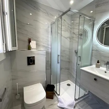Climatise Avec Parking, Au Coeur De Pietranera, A 500m, Bastia A 2km Apartment Ville-di-Pietrabugno